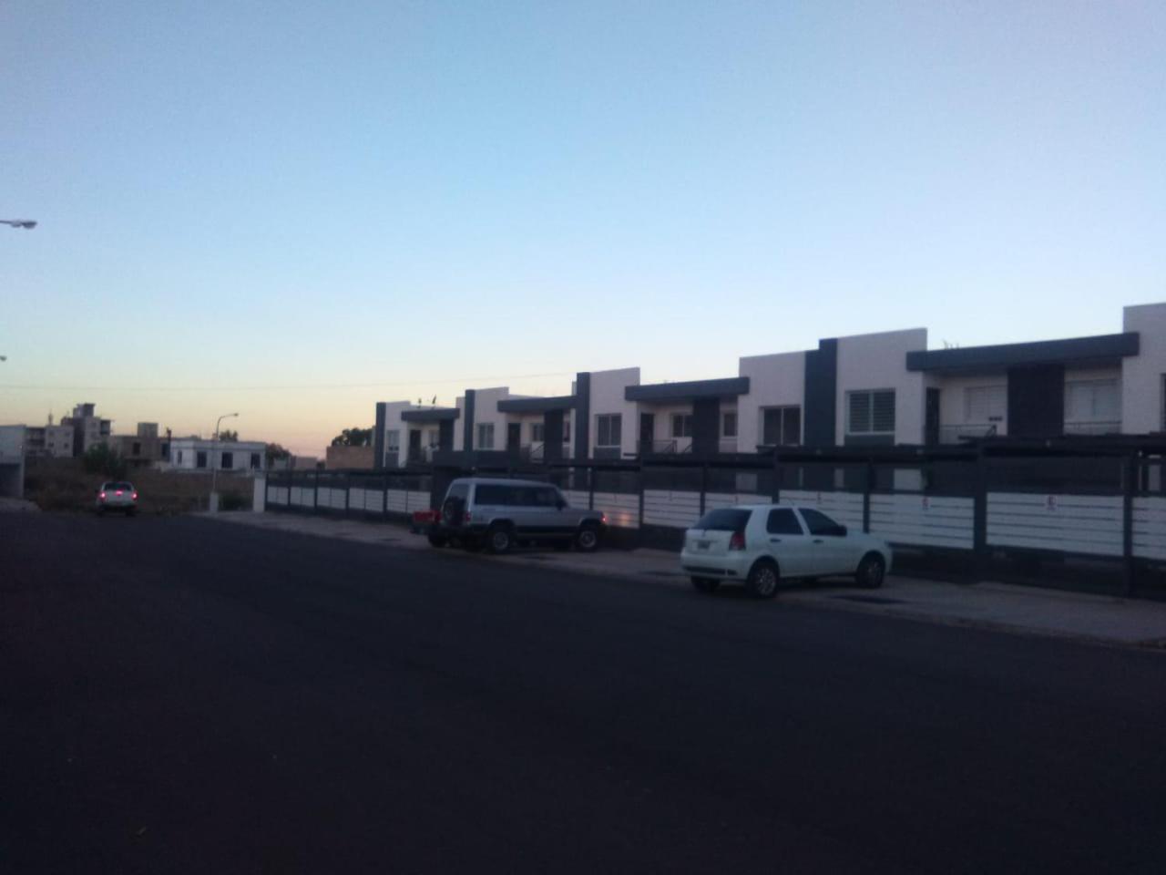 Departamentos Boutique De Disenador " Terraza 26 " - Cochera - Vista A La Montana - Cancelacion Gratuita - Sin Pagar Por Adelantado Mendoza Bagian luar foto